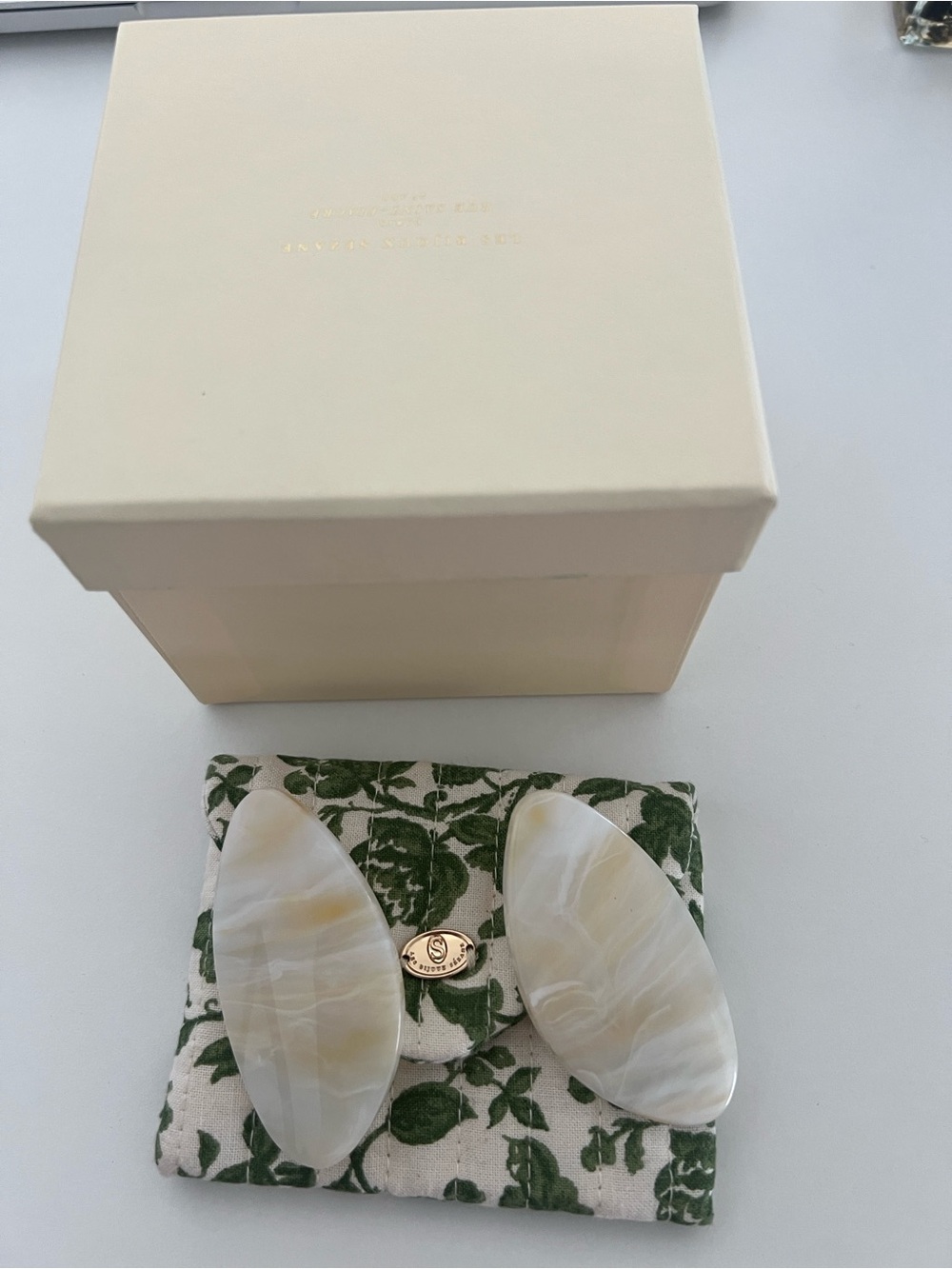 Sézane Gary Earrings in Ecru